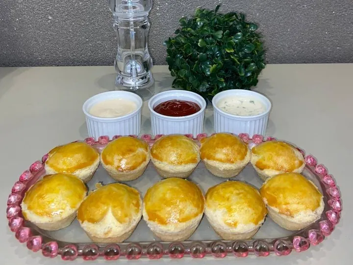 25 Mini Empadas de Frango do Sabor de Mãe, para festejar