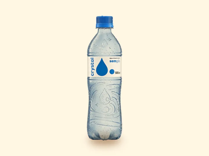 Água mineral Crystal 500 ml do Sabor de Mãe, bebidas