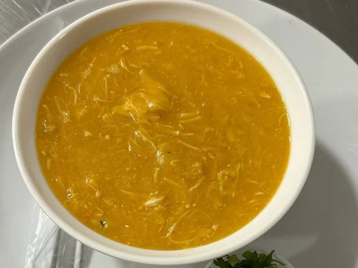 Caldo de mandioca com frango do Sabor de Mãe, caldos de casa